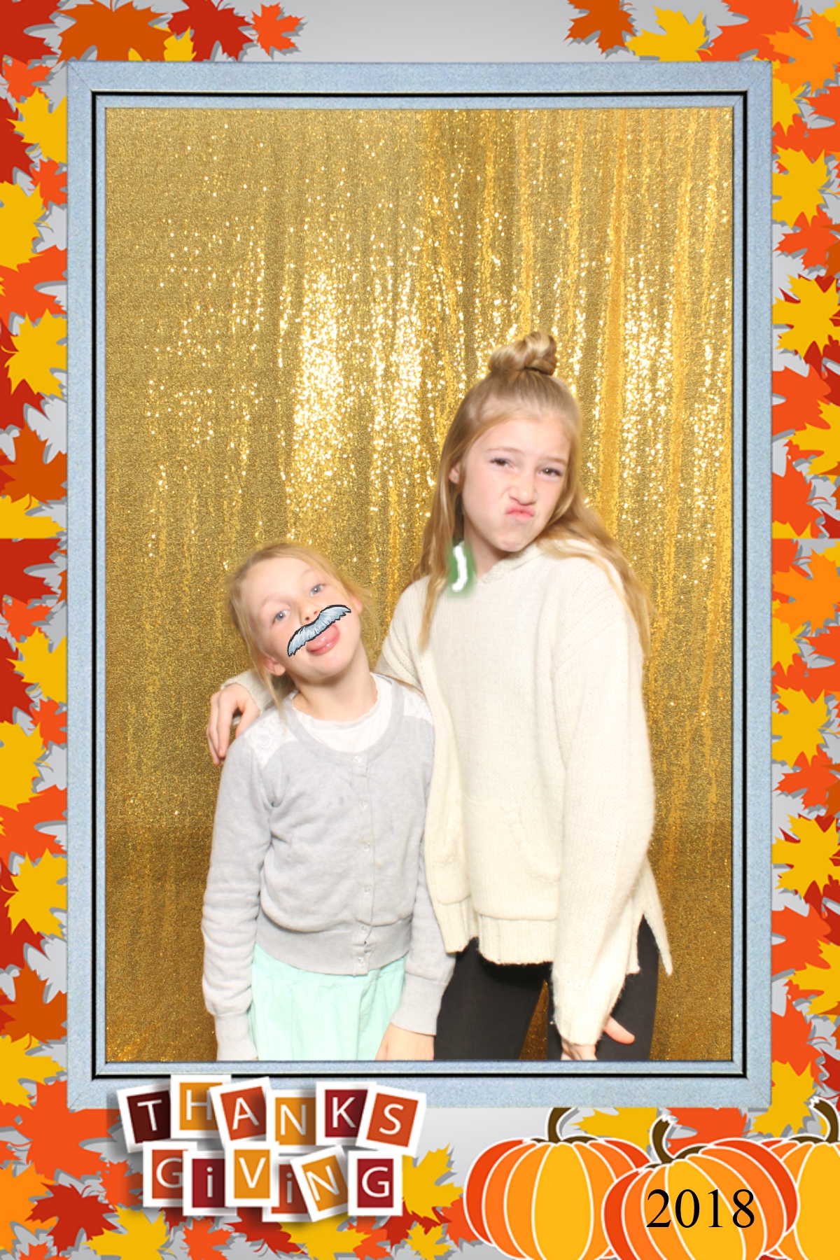 Thanksgiving 2018 | View more photos from the event at gallery.niknoxphotobox.com/u/NiKnox-Photo-Box/Thanksgiving-2018